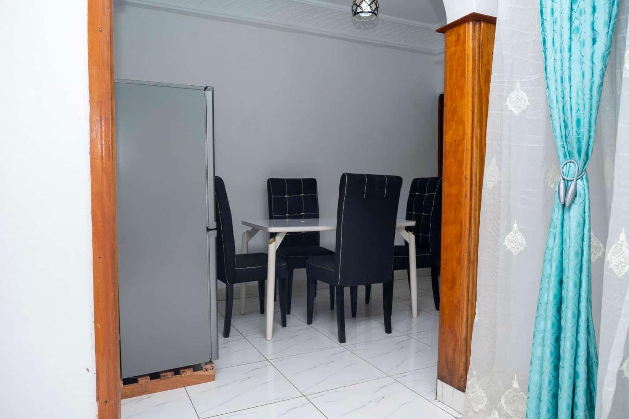 Sweet Inn Limbe Buitenkant foto